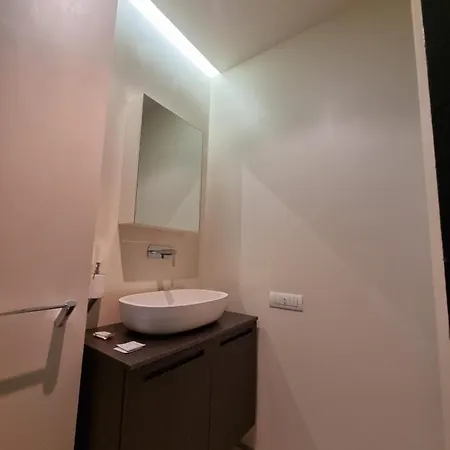 A 700m Da Porta Susa! Bilocale Lussuoso & Moderno * Turin
